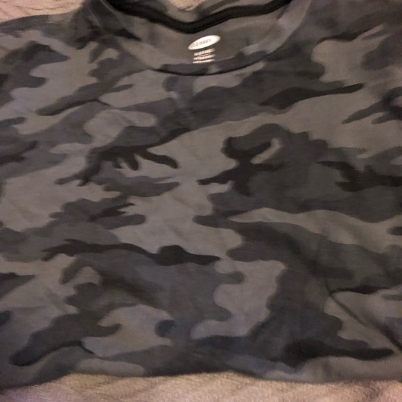 🌷 2/$25 Bundle of 7 Boys Tees - Picture 8 of 9